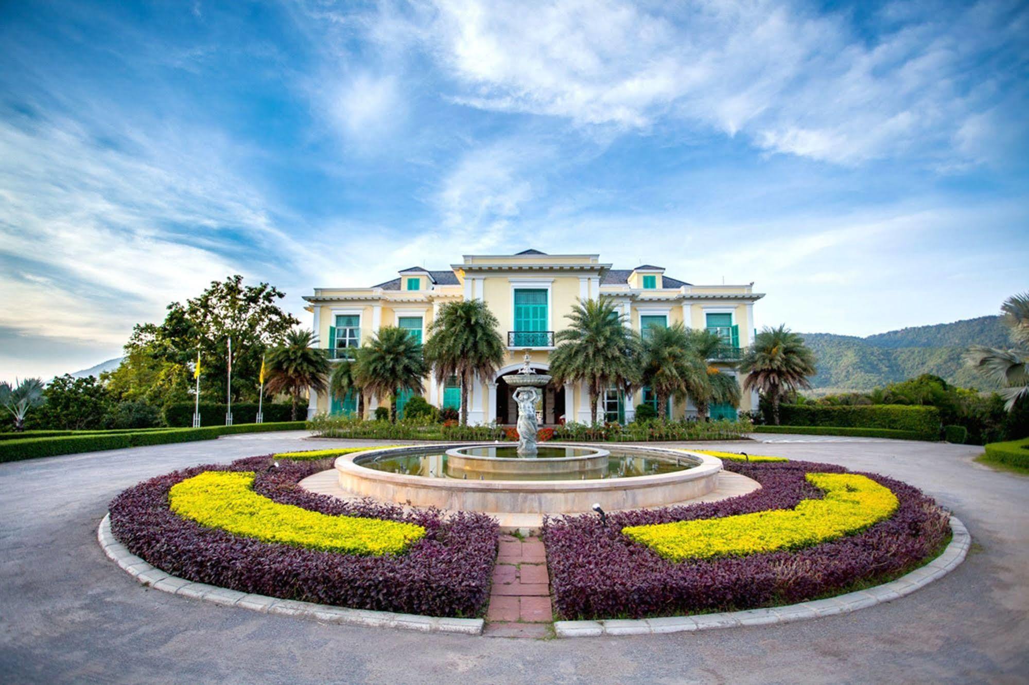 Chateau De Khaoyai Hotel & Resort Pak Chong Zewnętrze zdjęcie
